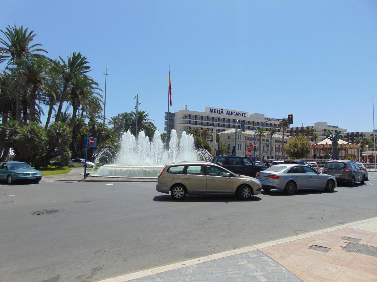 Apartamentos Playa Postiguet 알리칸테 외부 사진