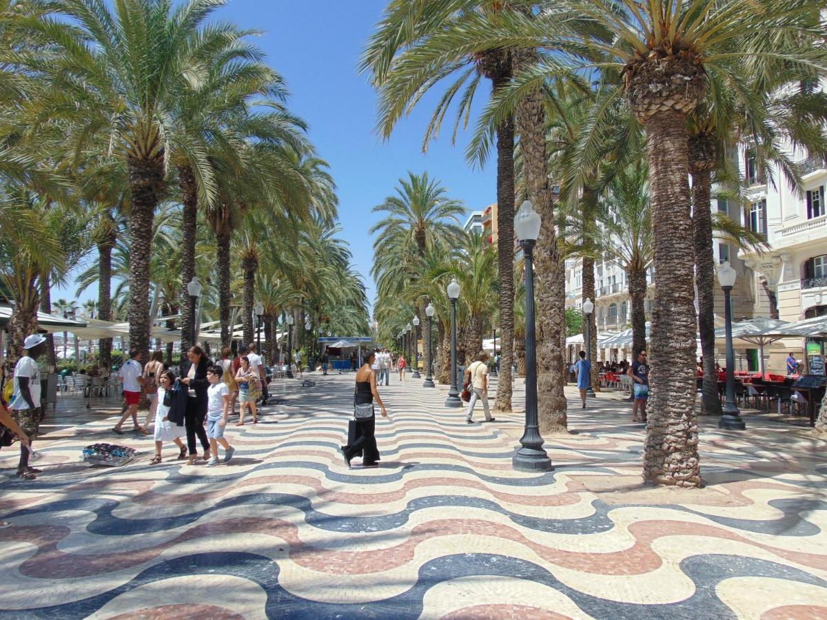 Apartamentos Playa Postiguet 알리칸테 외부 사진