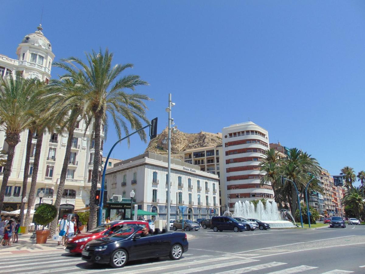 Apartamentos Playa Postiguet 알리칸테 외부 사진