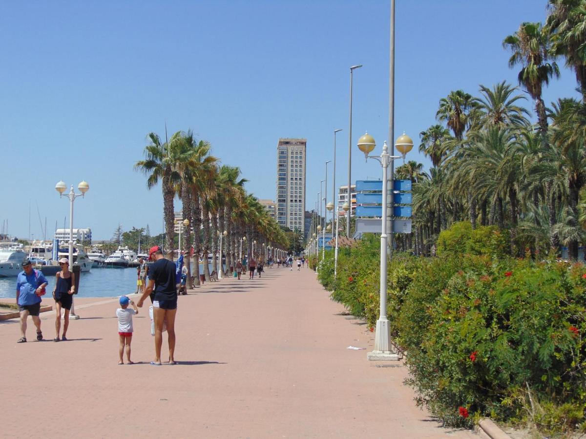 Apartamentos Playa Postiguet 알리칸테 외부 사진
