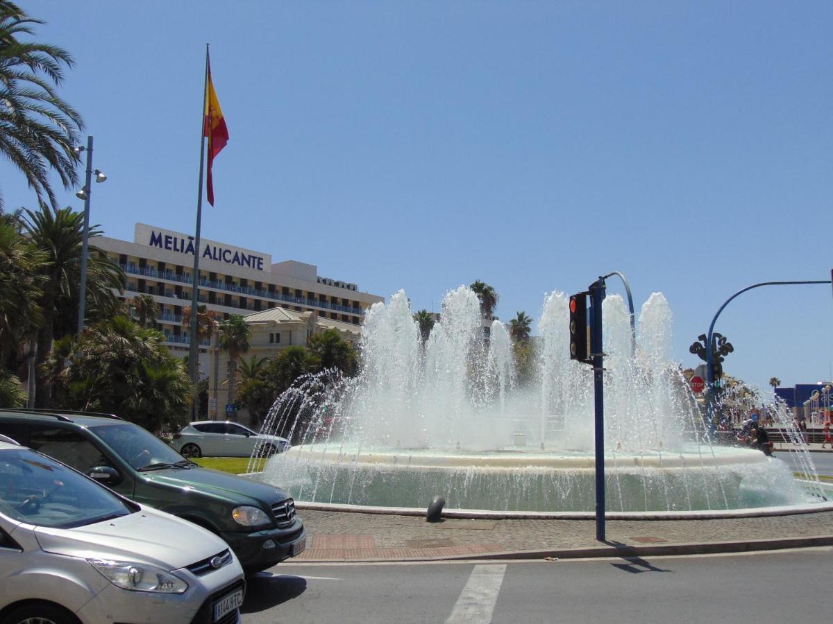 Apartamentos Playa Postiguet 알리칸테 외부 사진