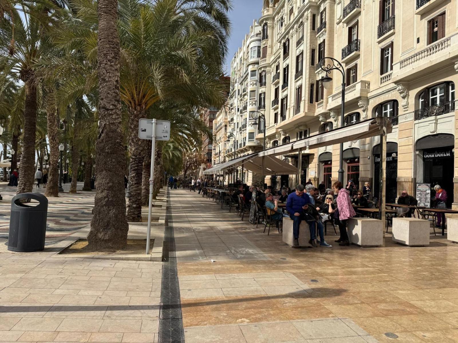 Apartamentos Playa Postiguet 알리칸테 외부 사진